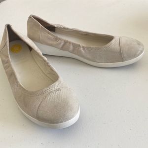 Fit Flop Suede Wedge Shoes 10